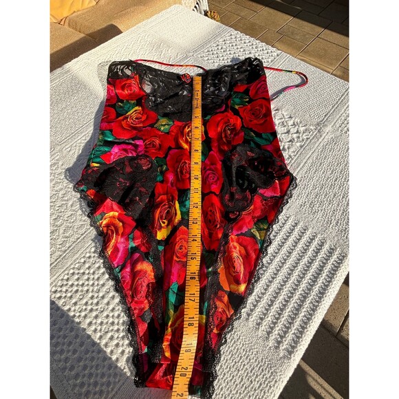 Vintage Women’s Lingerie 90s Teddy Floral Lace Pattern - Picture 8 of 8